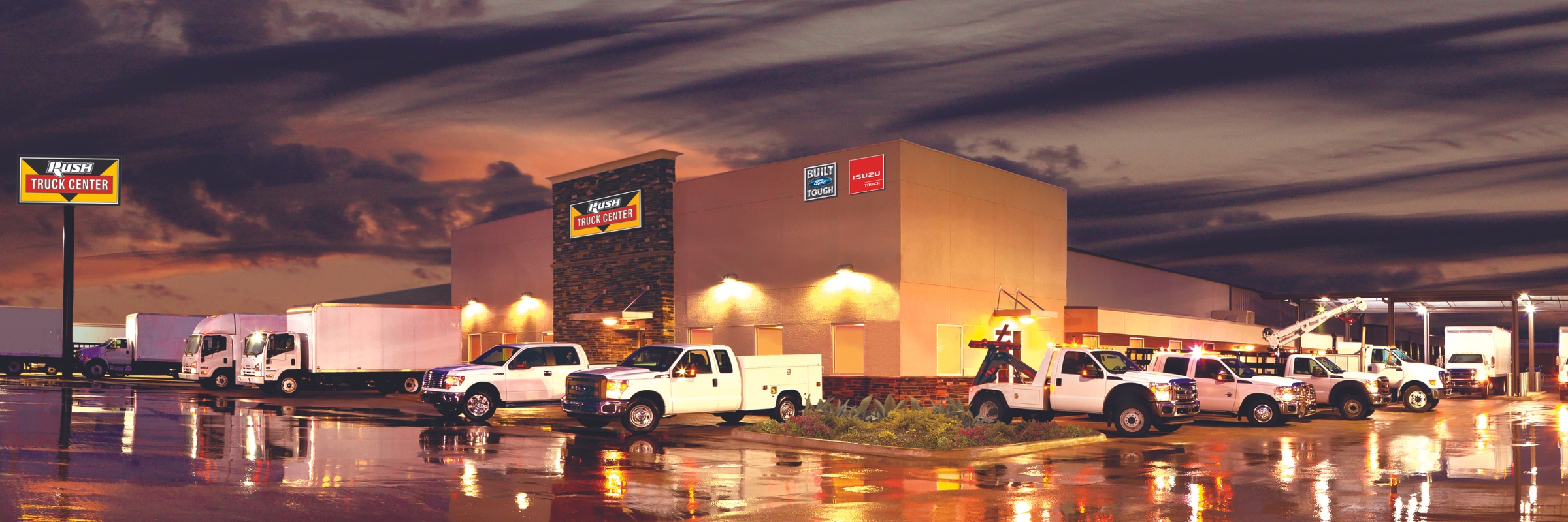 Rush Truck Centers – Dallas Light- and Medium-Duty Exterior