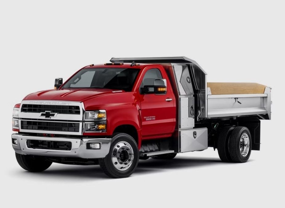 GM's medium-duty Silverado built by Navistar