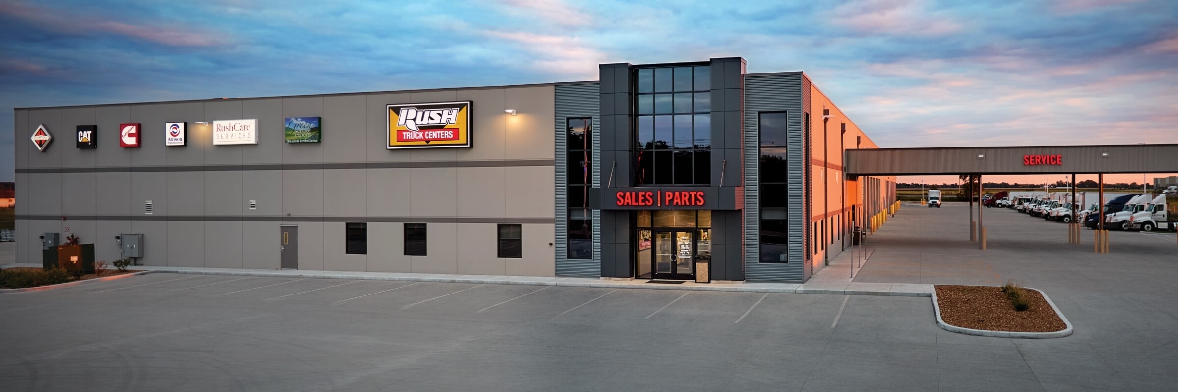 Rush Truck Centers – Pontoon Beach Exterior