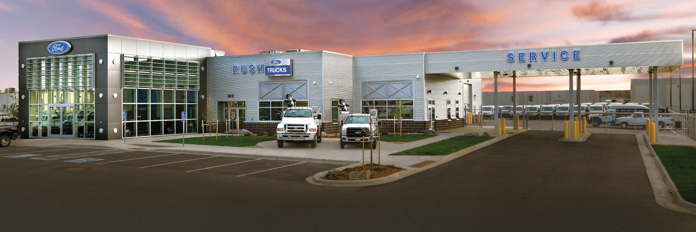 Rush Truck Centers – Denver Medium-Duty Exterior