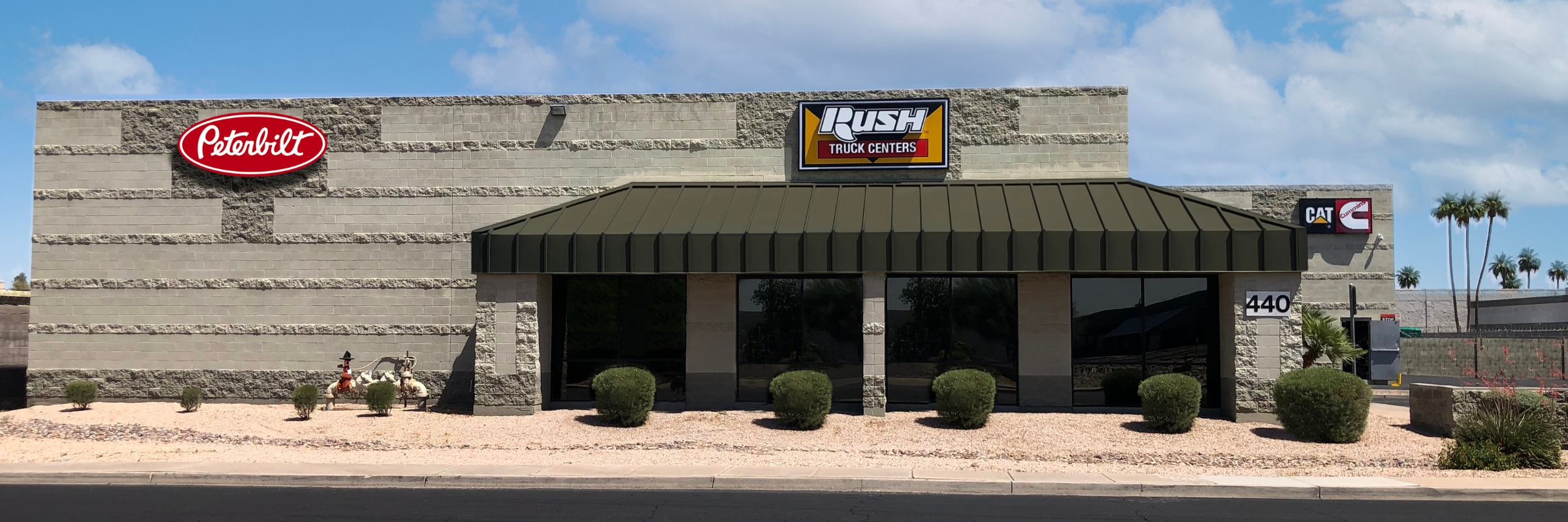 Rush Truck Centers – Phoenix East Exterior