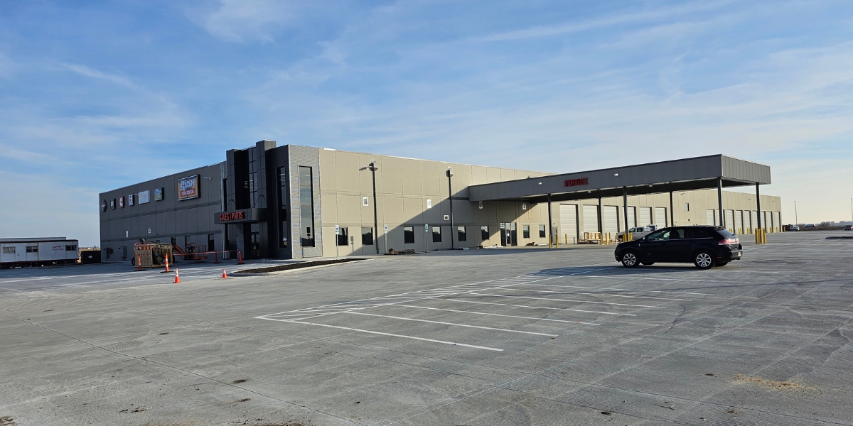Rush Truck Centers New Facility in Pontoon Beach, IL